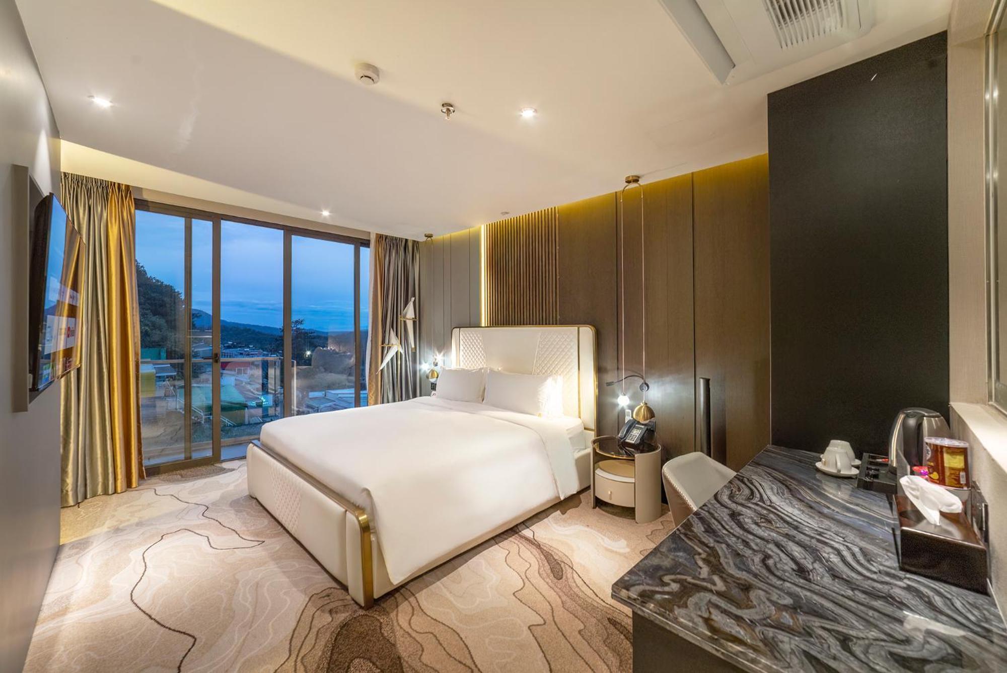 New Century Dalat Hotel Exterior photo