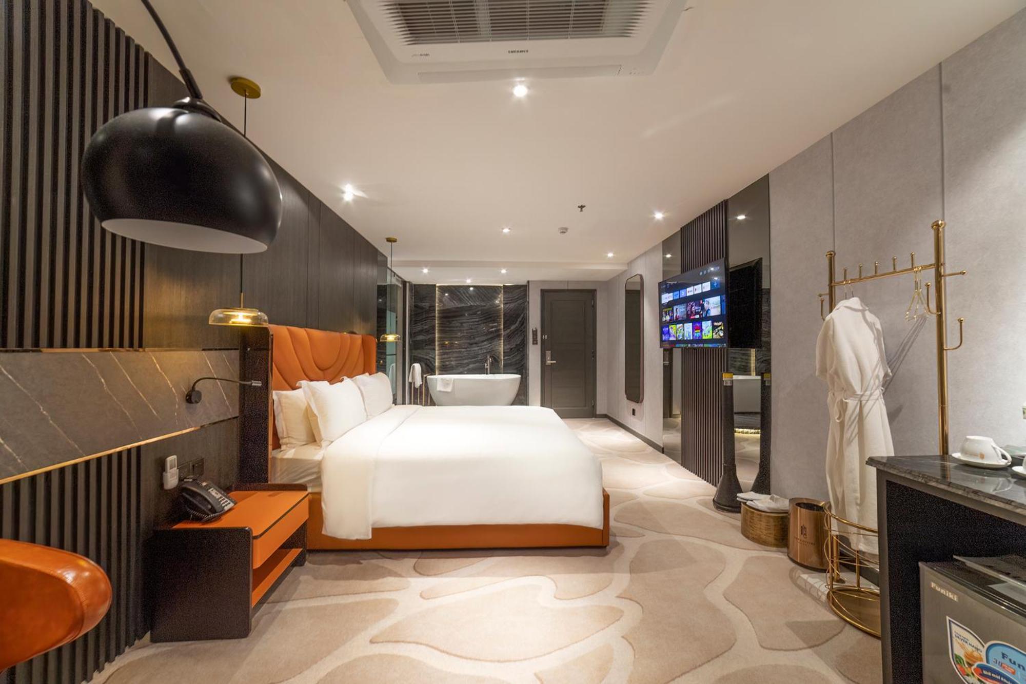 New Century Dalat Hotel Exterior photo