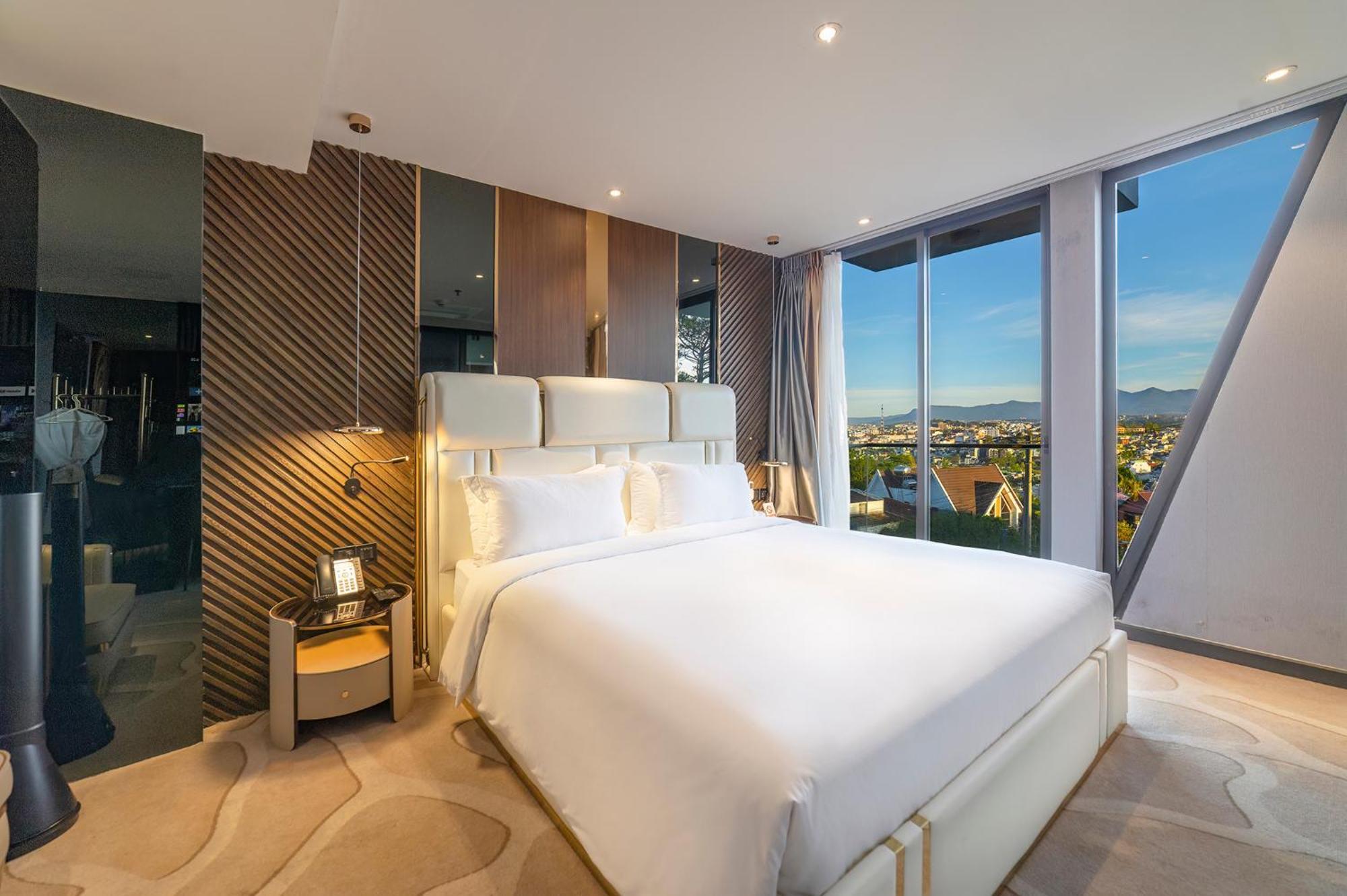 New Century Dalat Hotel Exterior photo