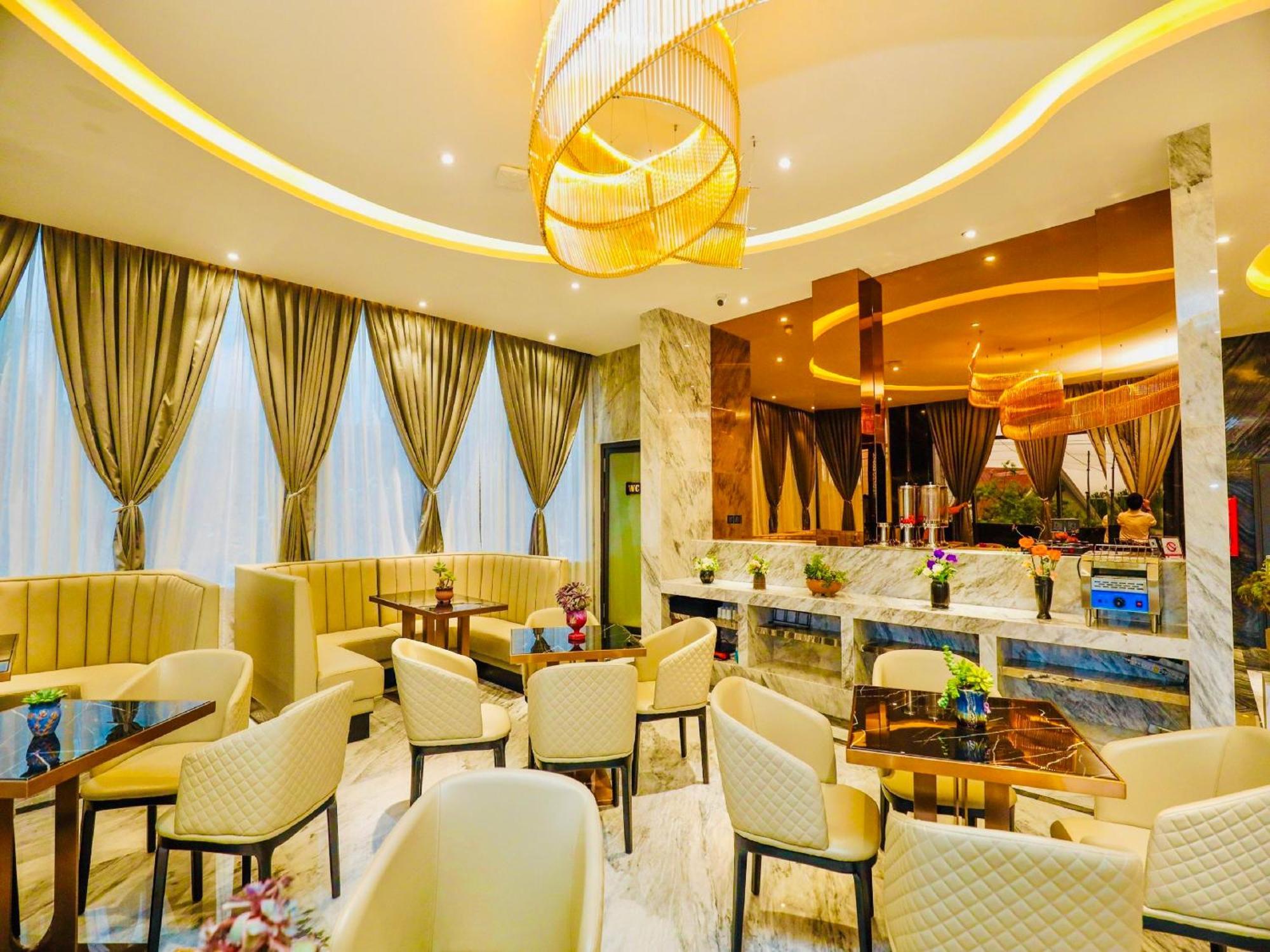 New Century Dalat Hotel Exterior photo
