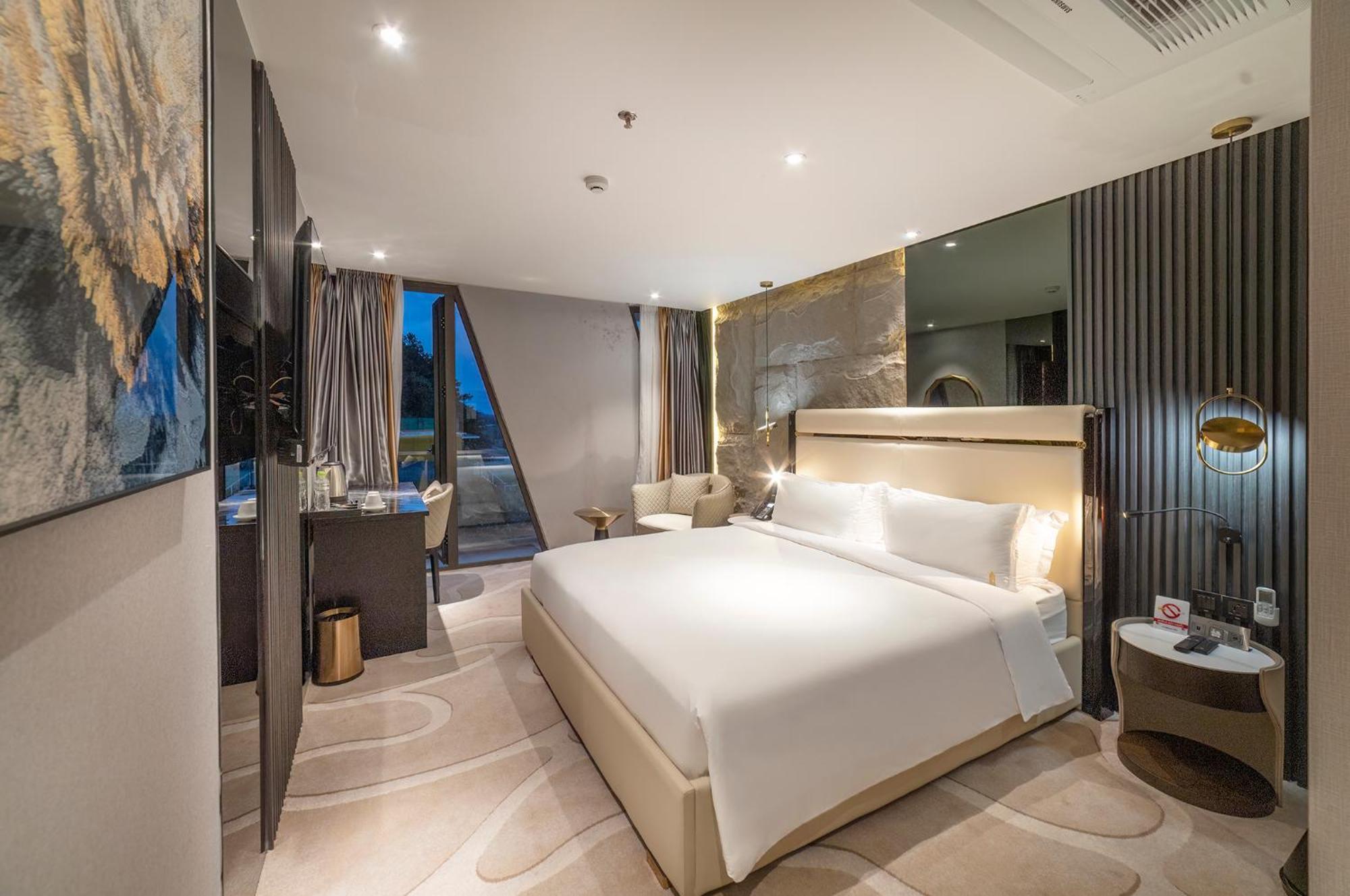 New Century Dalat Hotel Exterior photo