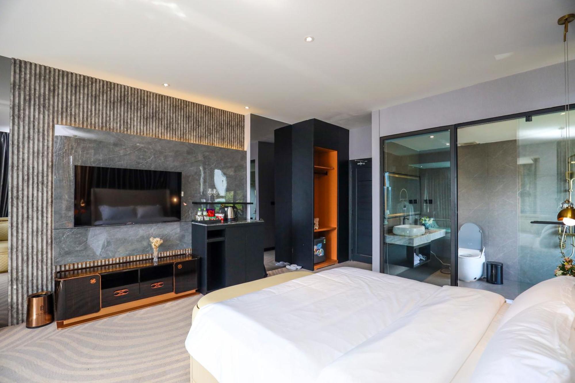 New Century Dalat Hotel Exterior photo